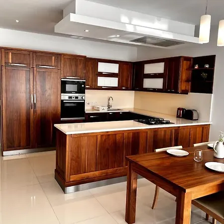 Lägenhet Viewline Seaview Modern 3 Bedroom