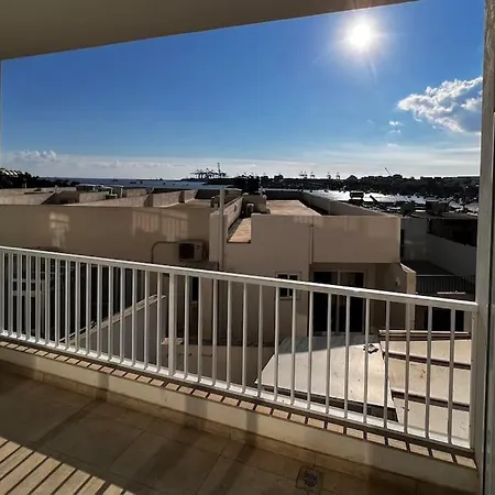 شقة Viewline Seaview Modern 3 Bedroom *