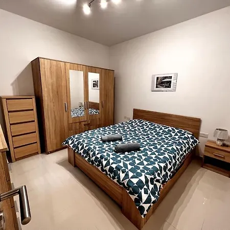 Viewline Seaview Modern 3 Bedroom * Marsaxlokk