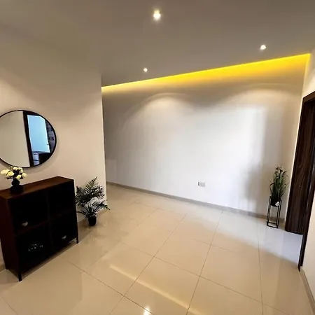 Viewline Seaview Modern 3 Bedroom *