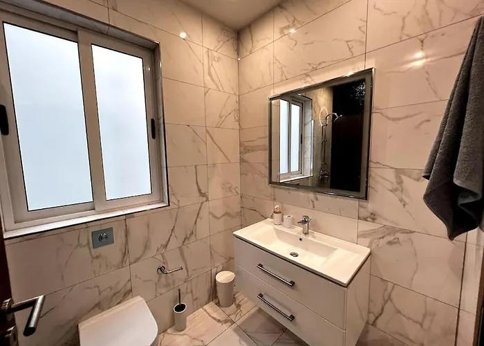 Viewline Seaview Modern 3 Bedroom Marsaxlokk